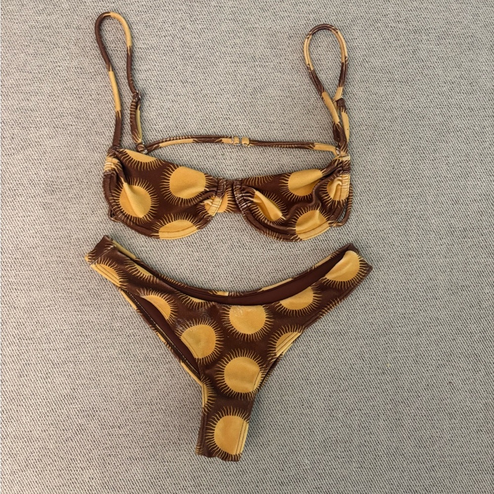 Frankie’s Bikini Set